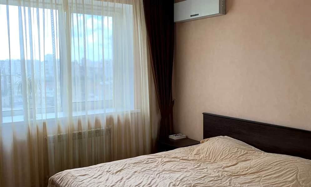 2-кімнатна квартира, Дарницький: паркінг, укриття, вид на парк і ліс - фото 1