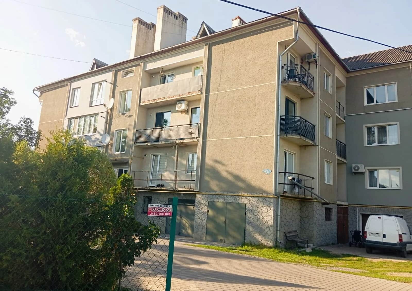 5-кімнатна квартира, Галич: двір закритого типу - фото 1