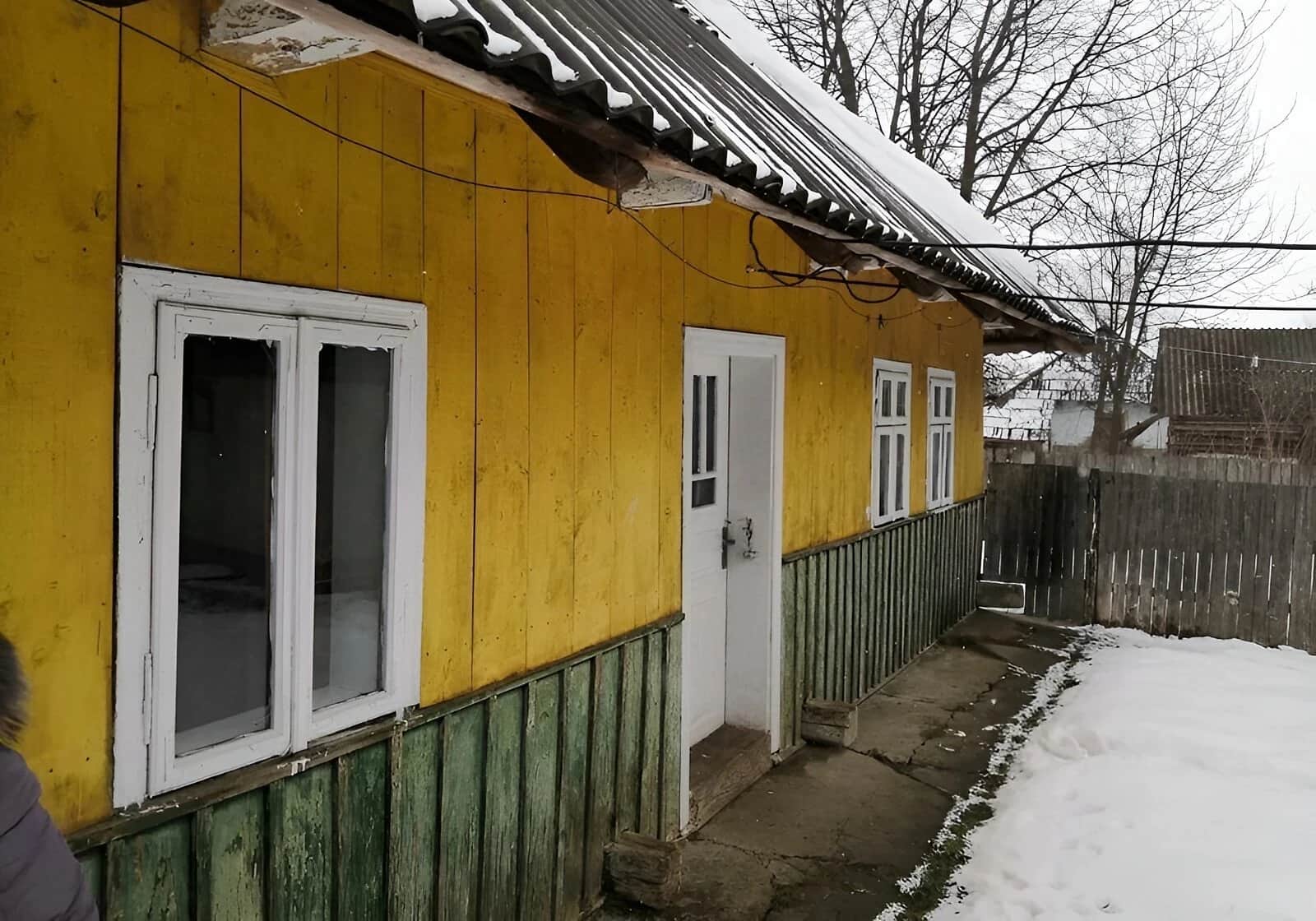 Будинок, Луківці: 50 соток, пічне опалення, туалет на території - фото 1