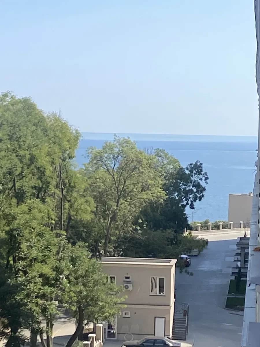 2-кімнатна квартира у ЖК Avinion: перша лінія моря, підземний паркінг - фото 1