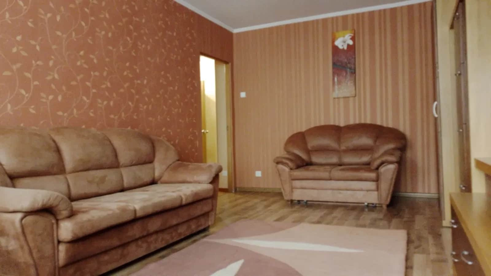3-кімнатна квартира, Поляна: резервне живлення, паркування, бювет за 2 хв - фото 1