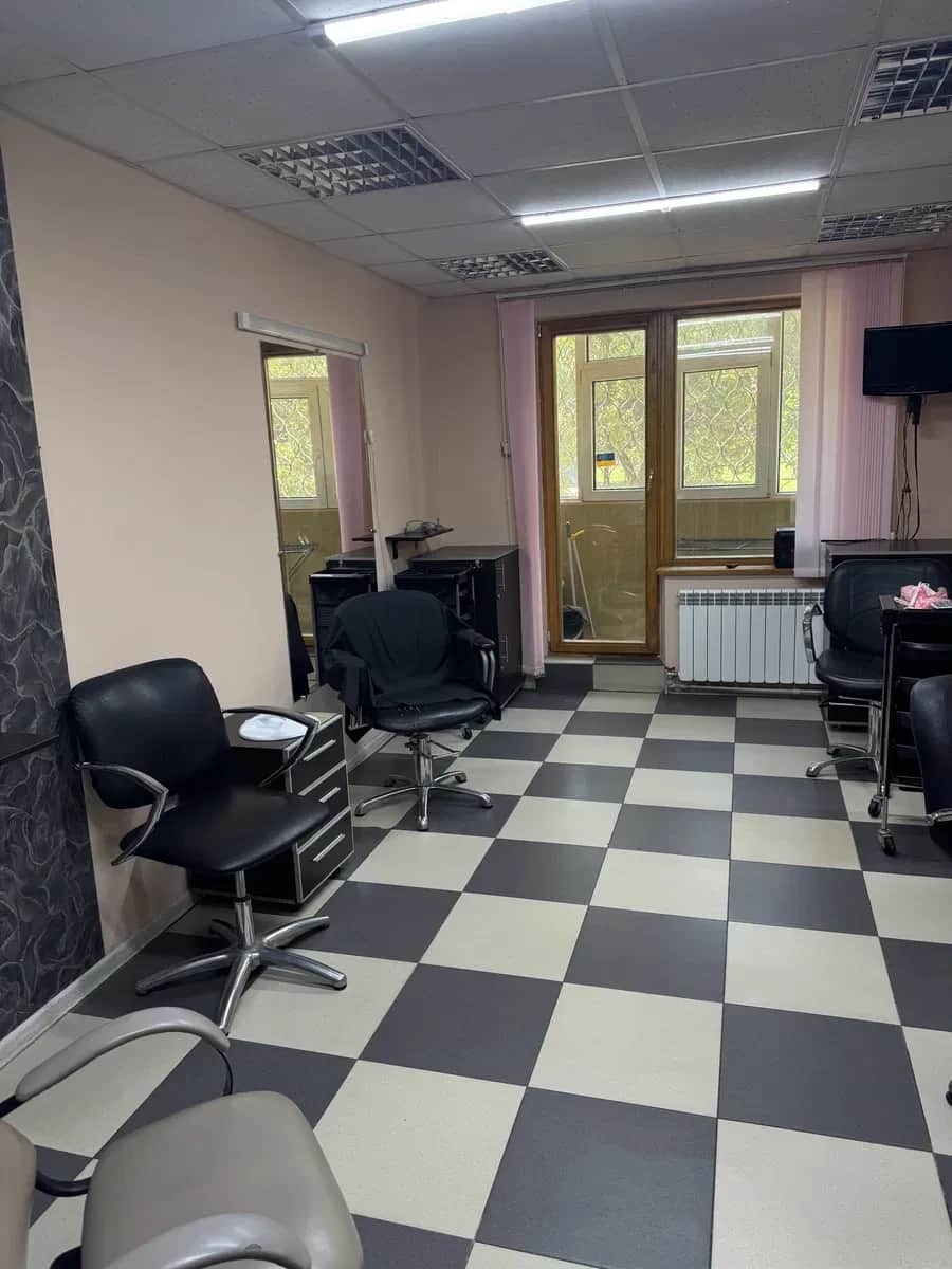 Салон краси, Салтівський: біля метро студентська, окреме приміщення, з ремонтом - фото 2