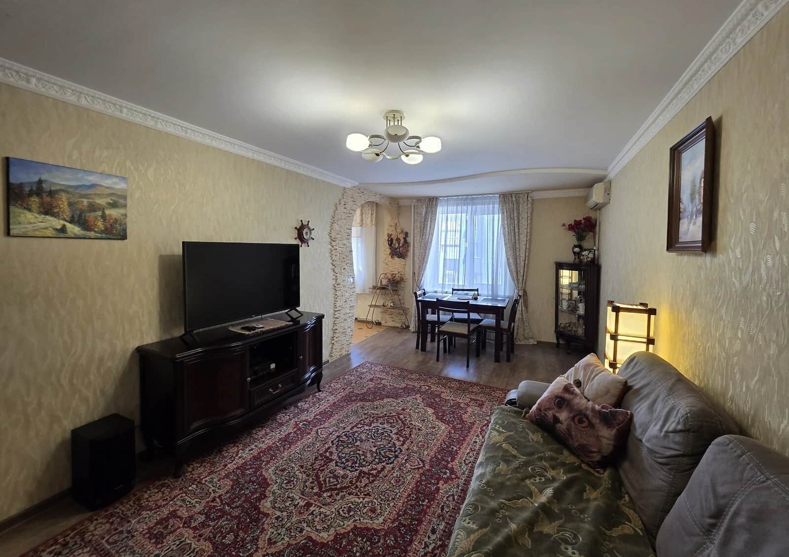 3-кімнатна квартира, Центр: євроремонт, домашній кінотеатр - фото 1