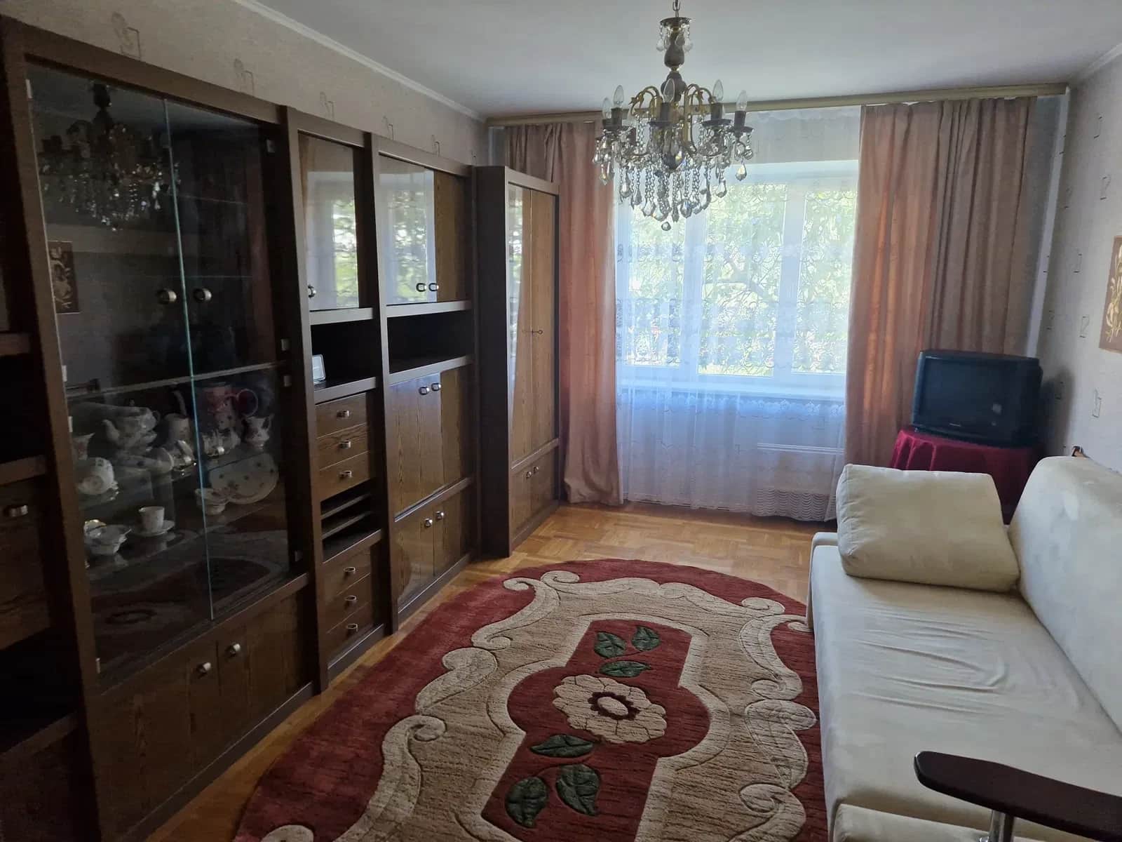 3-кімнатна квартира, Дарницький: метро, опалення та вода без світла - фото 1