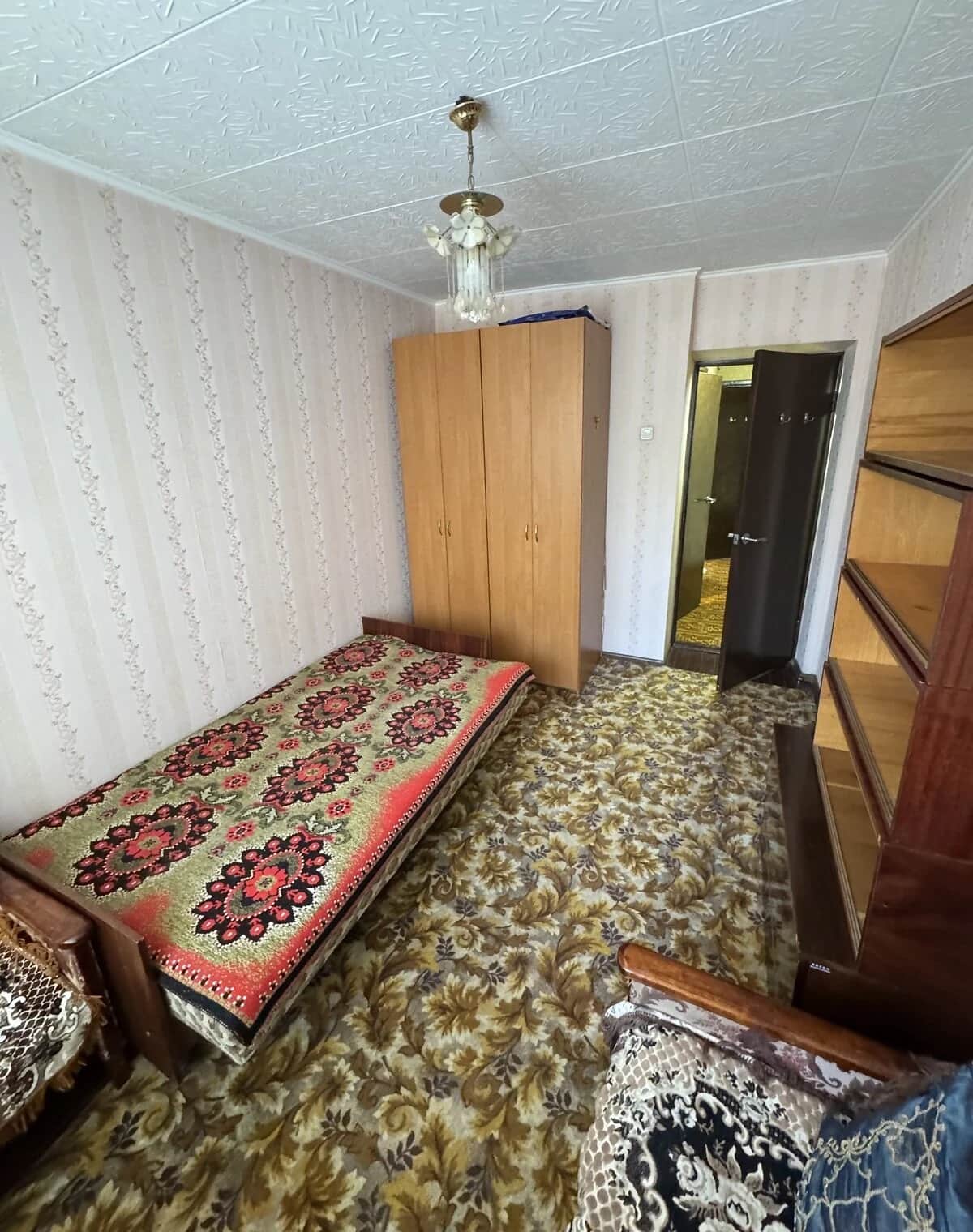 2-кімнатна квартира, Червоний Камінь: цегляні стіни, бойлер - фото 1