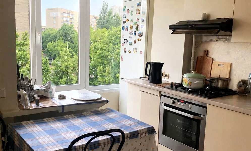 2-кімнатна квартира, Солом’янський: вода без світла, частковий ремонт - фото 1