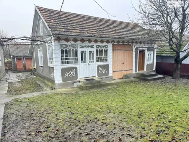 Будинок, Топорівці: 3 кімнати, цегляні стіни - фото 1