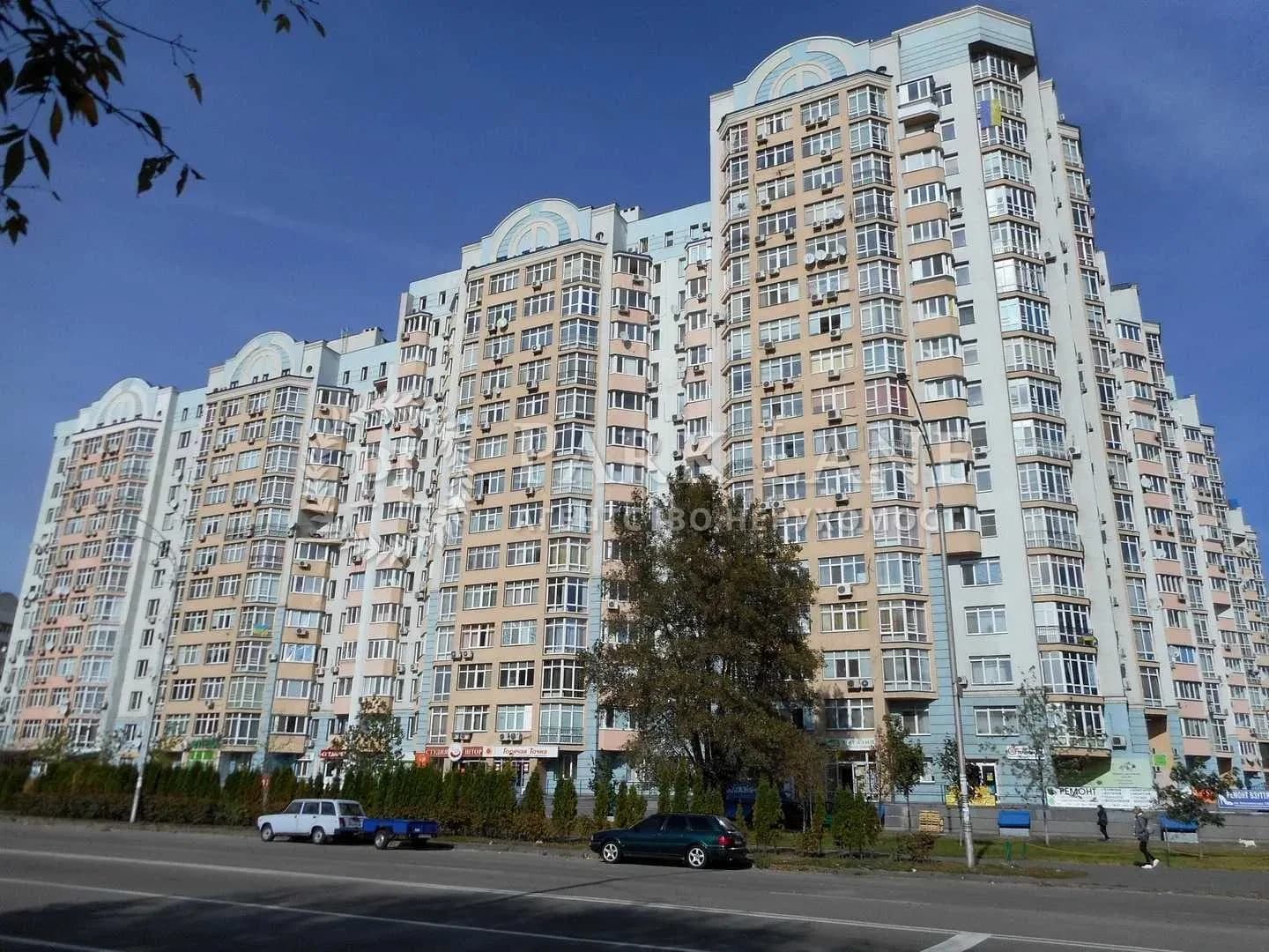 3-кімнатна квартира, Голосіївський: євроремонт, метро Іподром