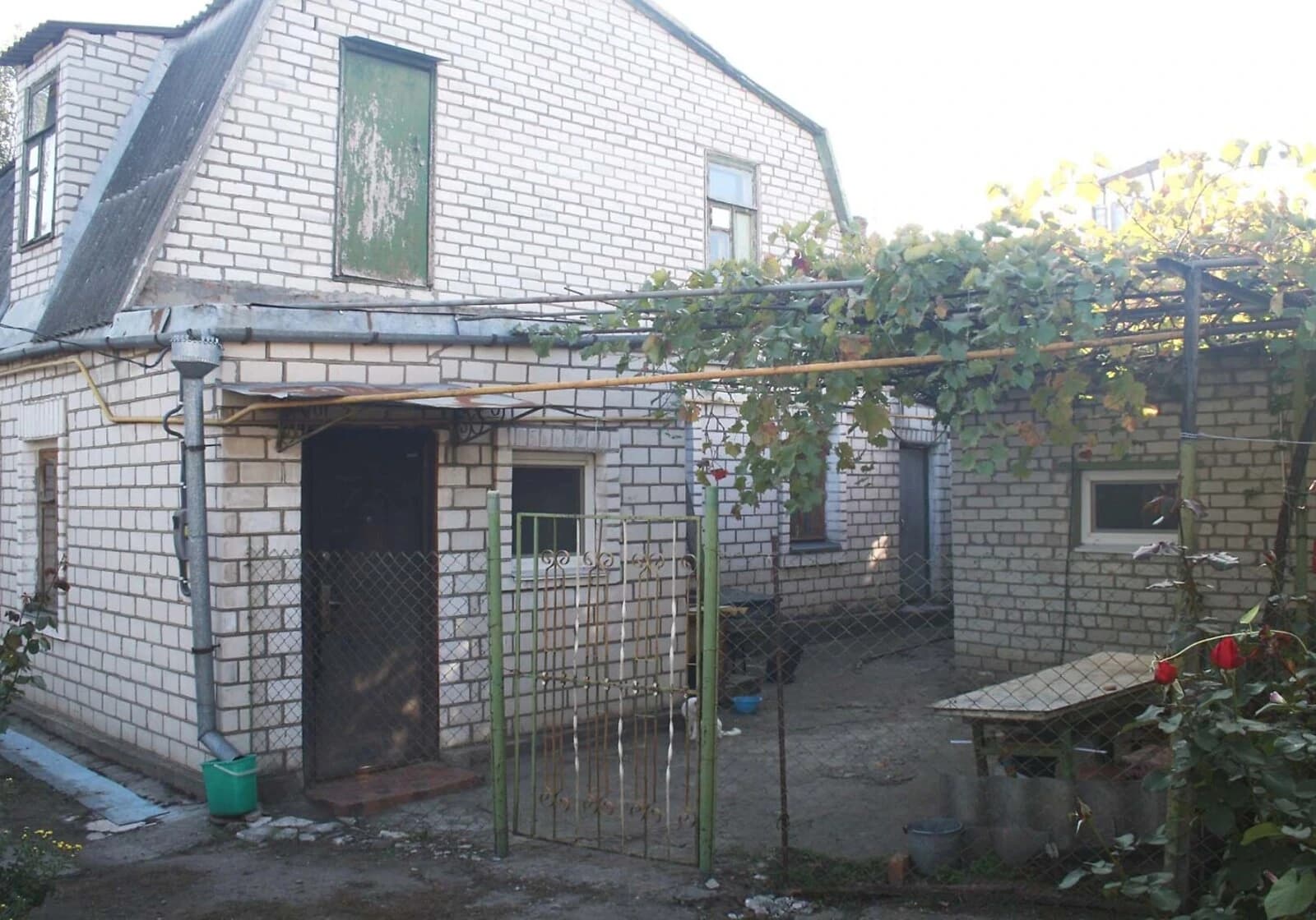 Частина будинку, Заводський: сад, 3 спальні, газ без світла
