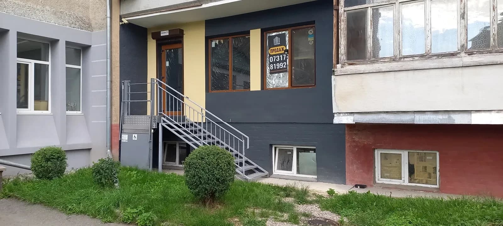 Торгово-офісне приміщення, Івано-Франківськ: фасадний вхід, пандус, 10 кВт - фото 3