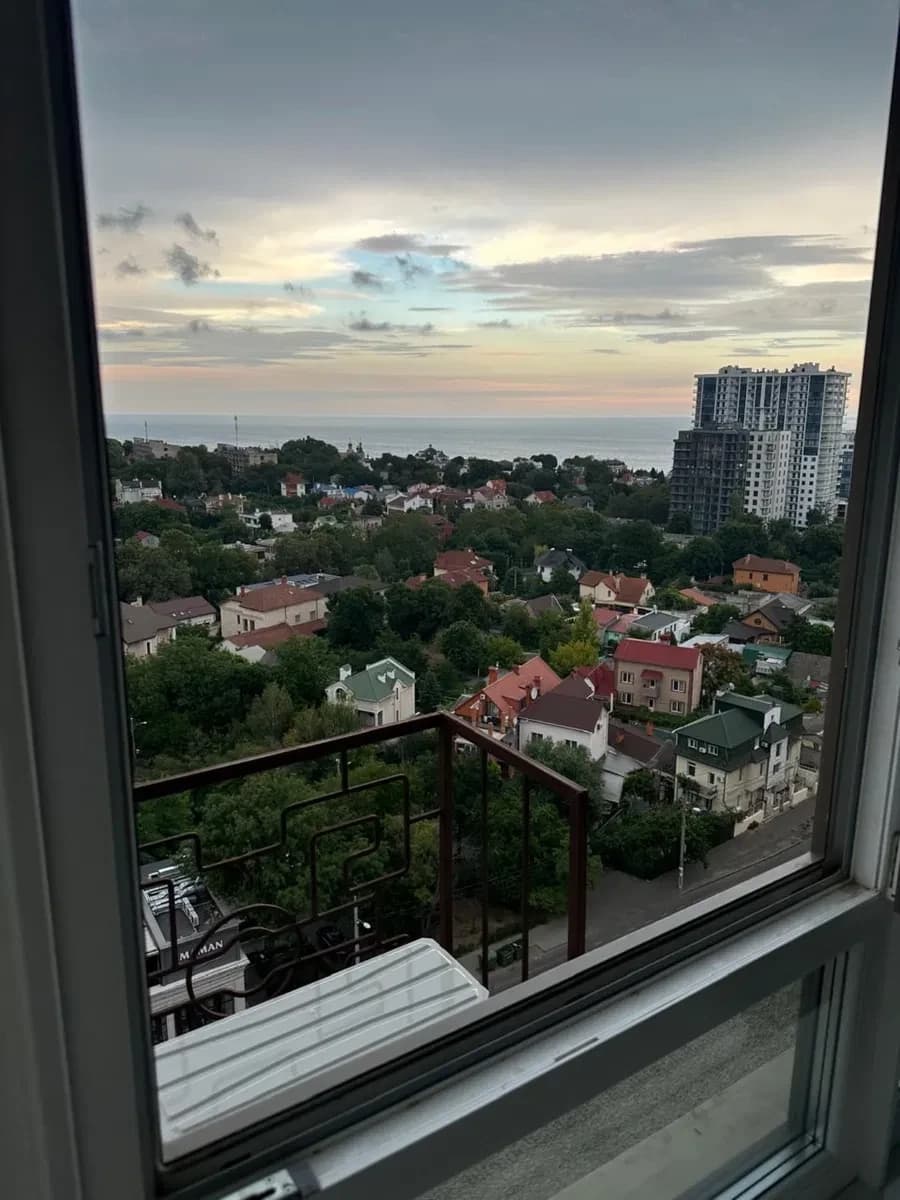 2-кімнатна квартира у ЖК 31-я Жемчужина: вид на море, генератор - фото 3