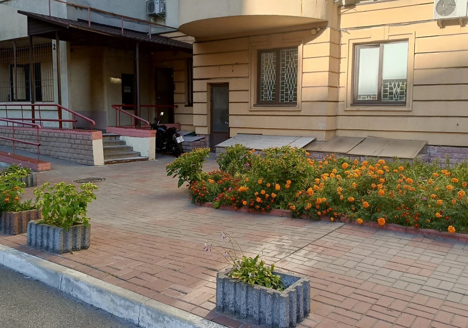 2-кімнатна квартира, Шевченківський: укриття, закритий двір, 2 санвузли - фото 3