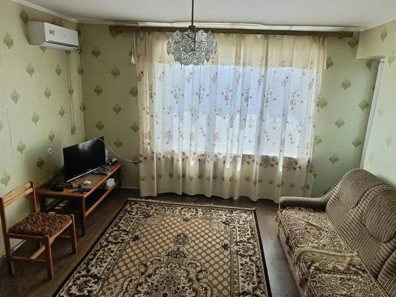 2-кімнатна квартира, Зарічний: роздільні кімнати, велика лоджія - фото 2