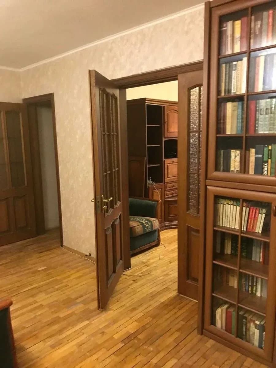 3-кімнатна квартира, Дарницький: два засклені балкони, консьєрж - фото 3