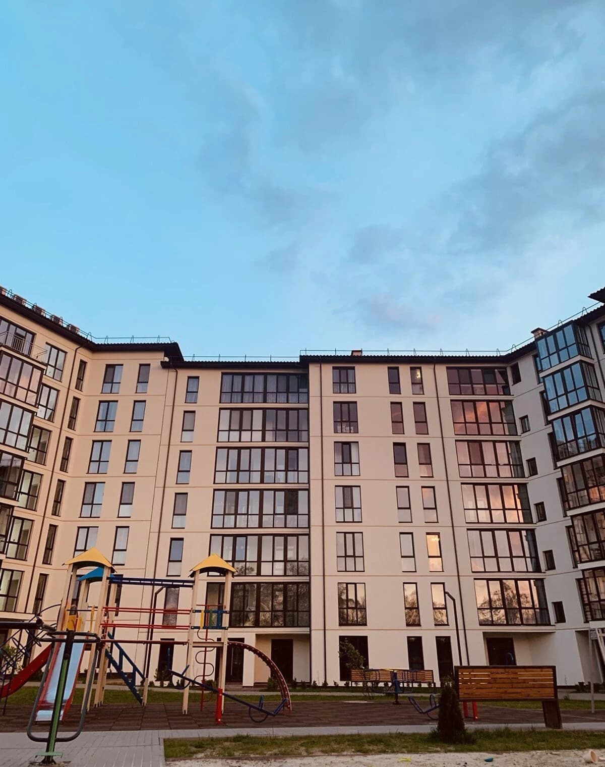 1-кімнатна квартира, Голубине: кухня-студія, дизайнерський ремонт - фото 2