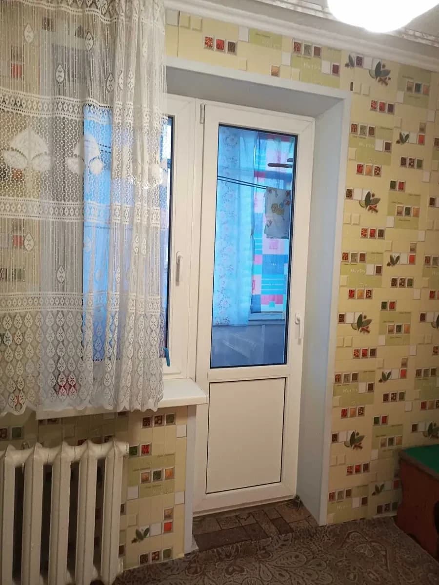 1-кімнатна квартира, ПЗТО: косметичний ремонт, дитячий садок і школа поруч - фото 1