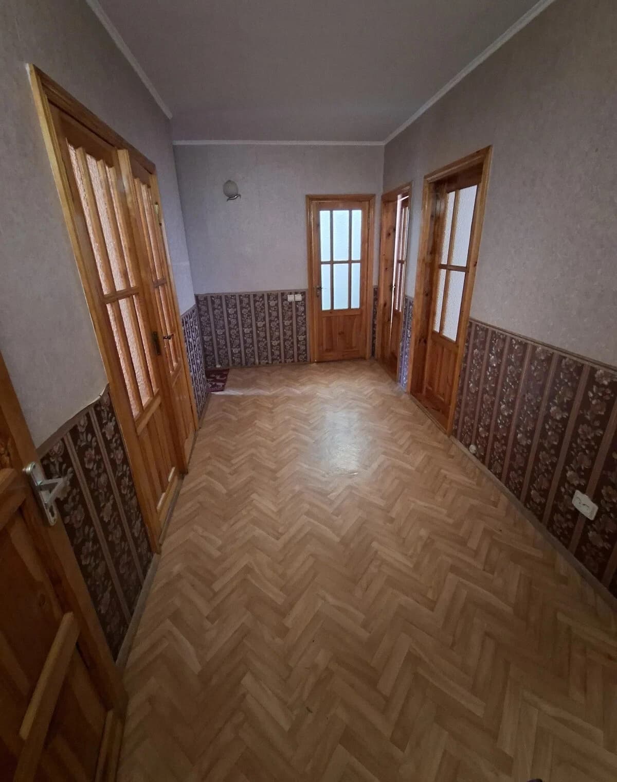 3-кімнатна квартира, Борзна: цегляні стіни, газове опалення - фото 3