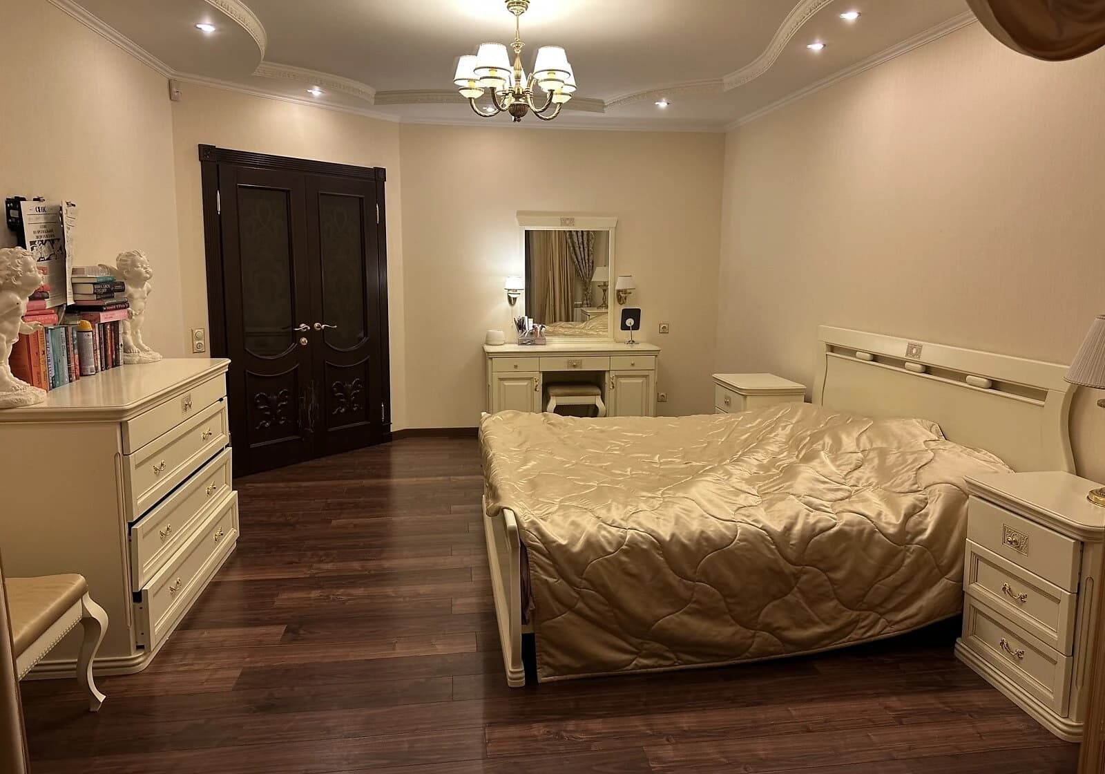 4-кімнатна квартира, Автозаводський: паркомісце, автономна котельня - фото 2