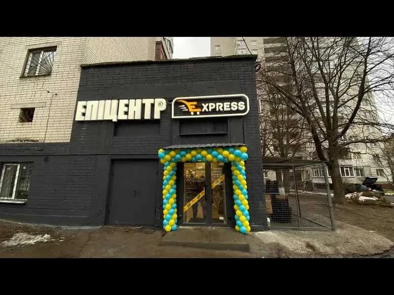 Торговельна площа, Деснянський: центр, великий трафік - фото 4