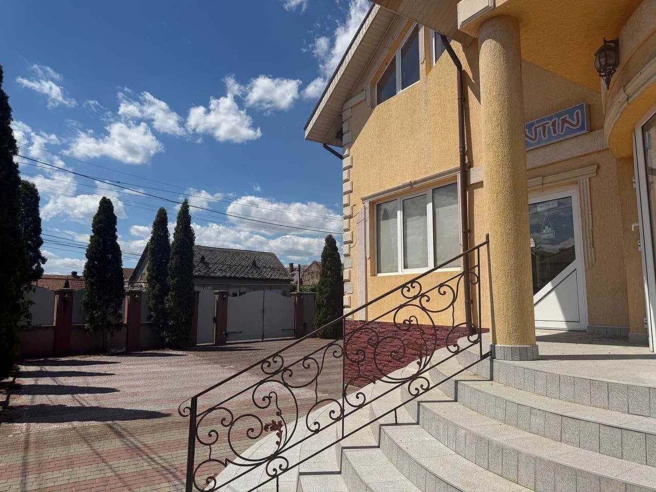 Будинок, Мала Добронь: діючий бар, житлова частина, гриль-зона - фото 4