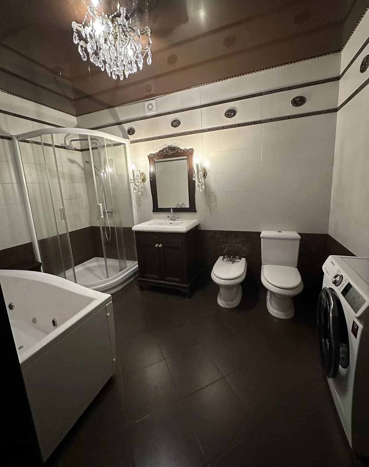 4-кімнатна квартира, Автозаводський: паркомісце, автономна котельня - фото 3