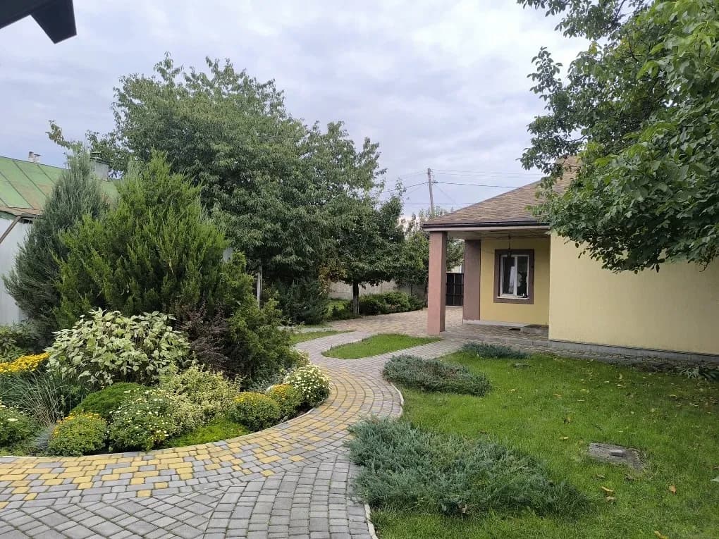 Будинок, Дергачі: євроремонт, 12 соток, можна за сертифікатом