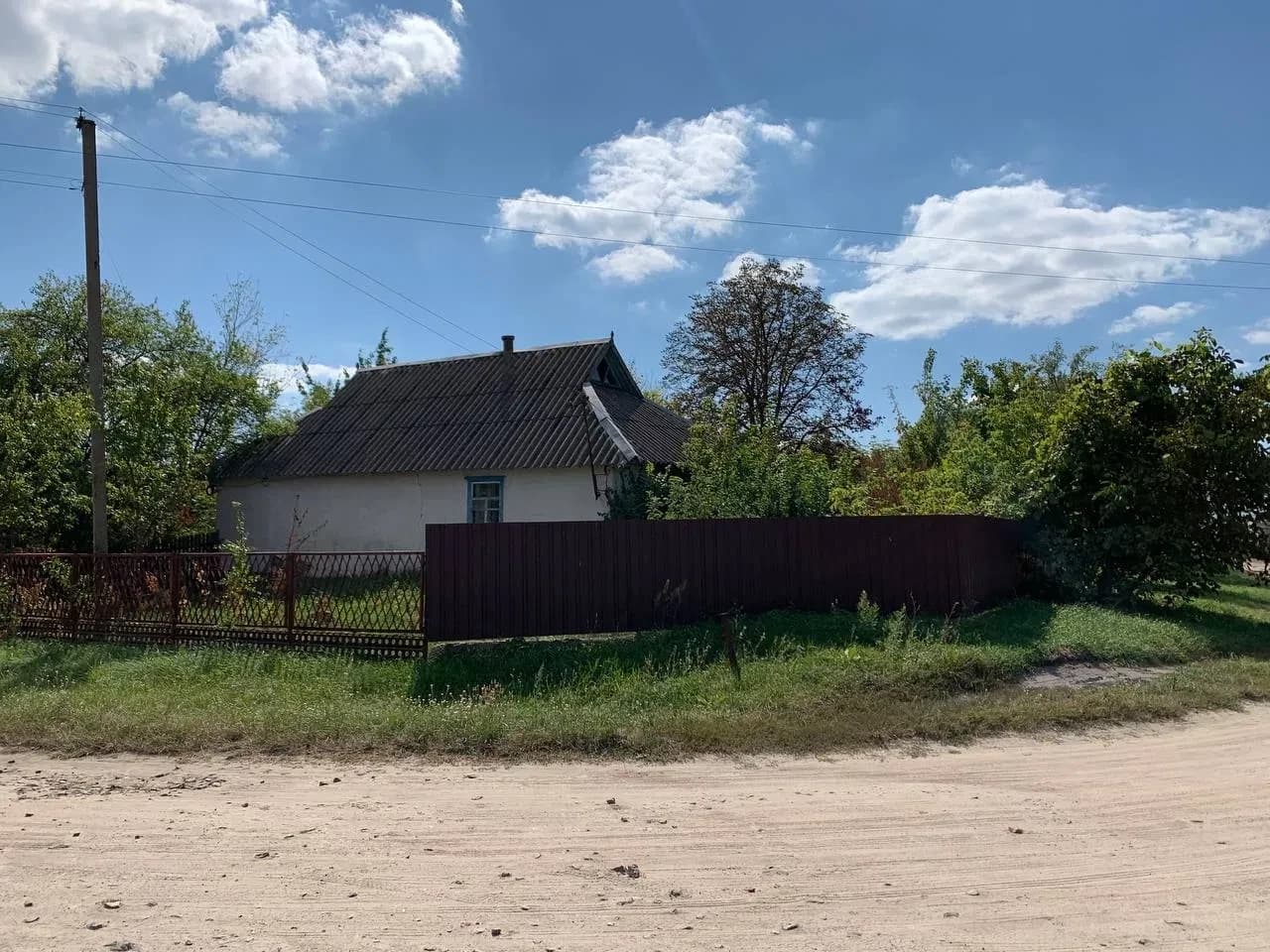 Будинок, Великі Лісівці: сад і город 40 соток, пічне опалення