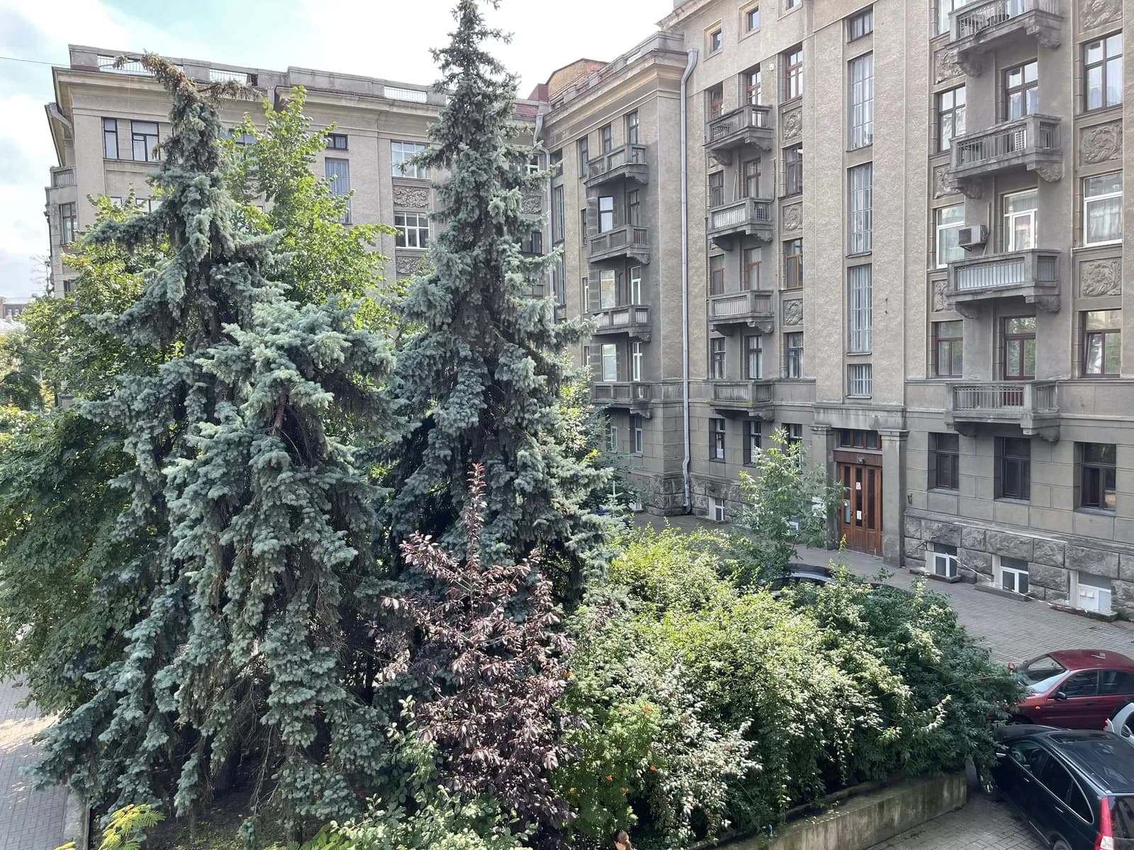 4-кімнатна квартира, Печерський: дизайнерський ремонт, світло без відключень - фото 1