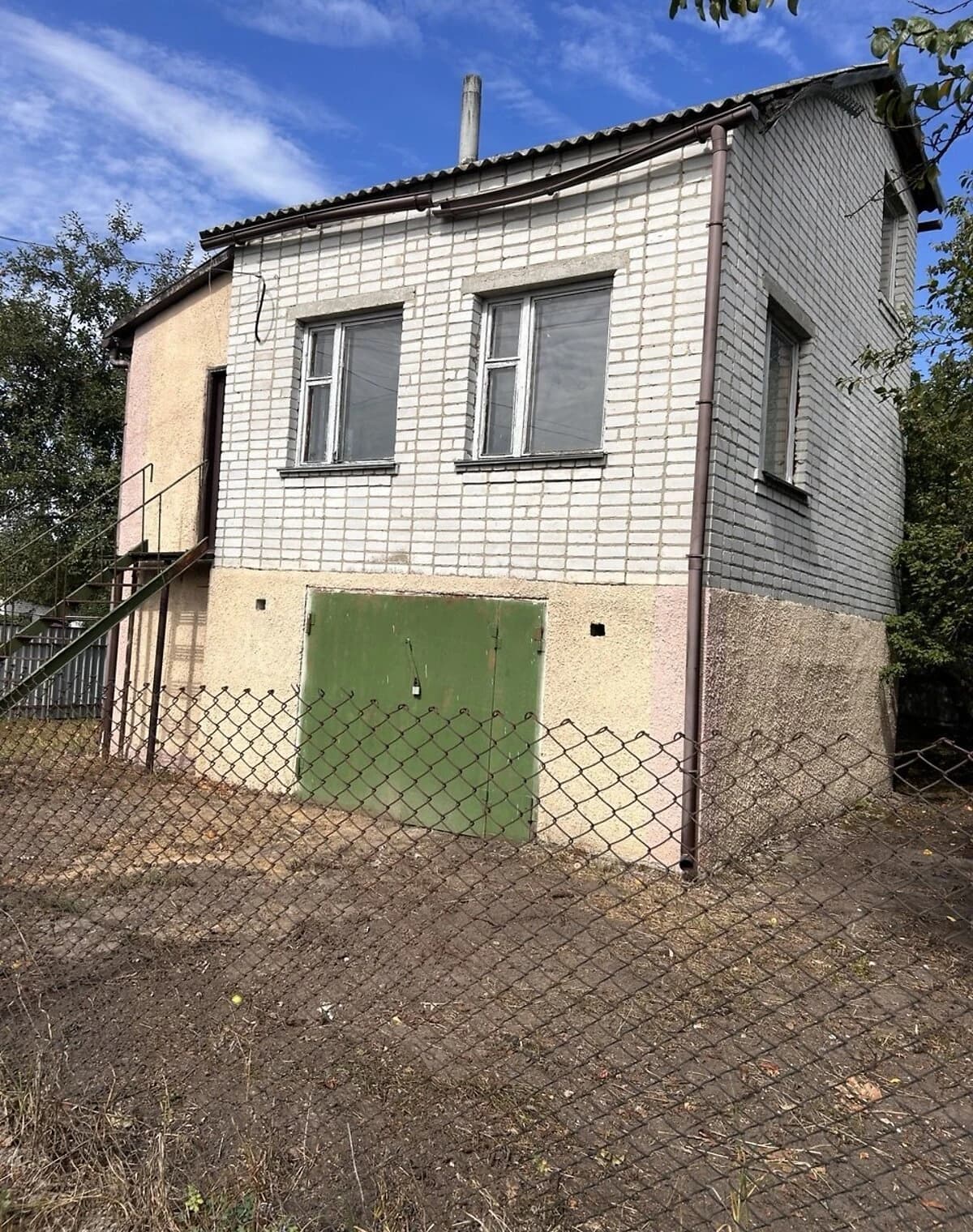 Дача, Сонячне: цегляні стіни, 5 соток, торг