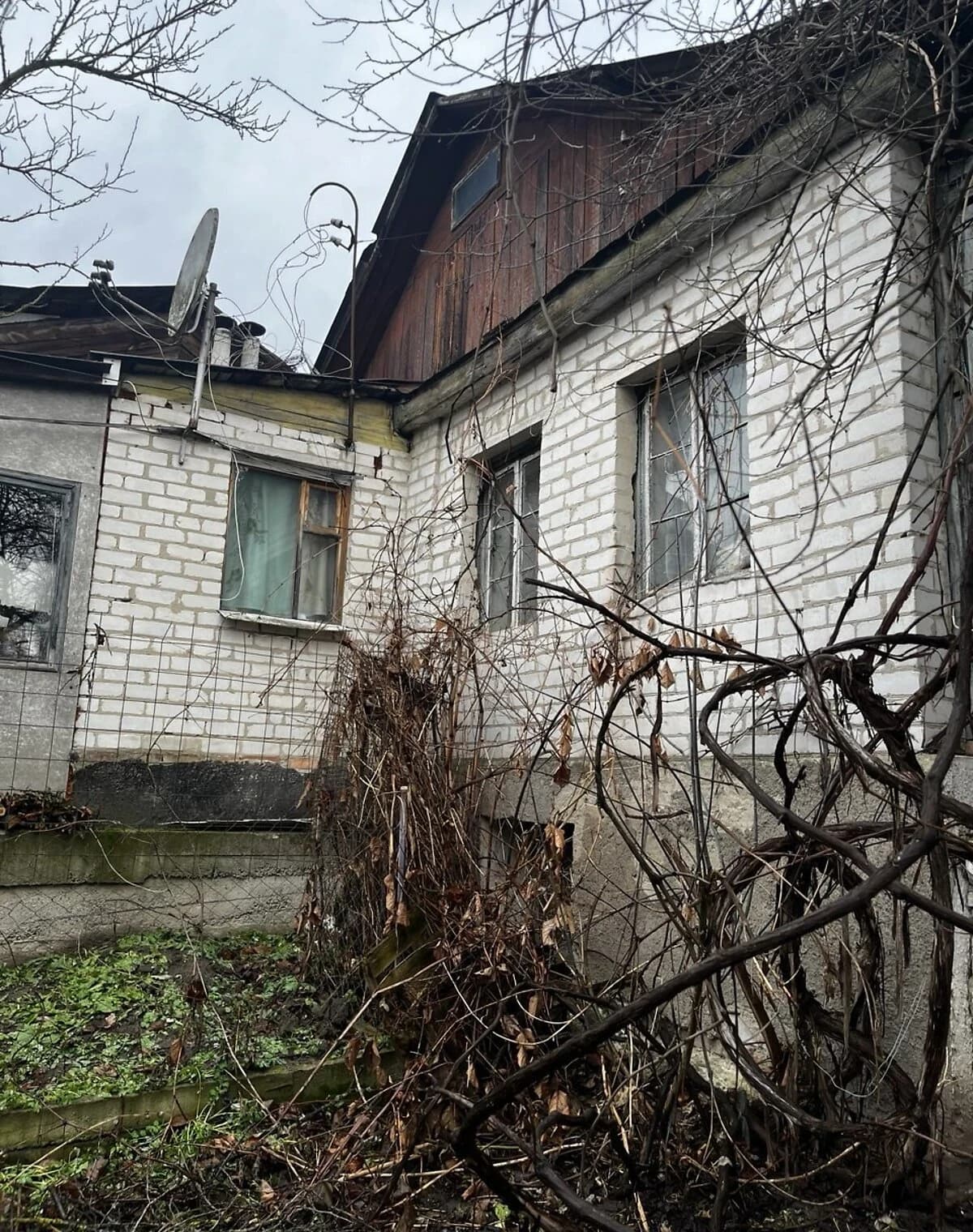 Частина будинку, Центр: ділянка 4 сотки, гараж із підвалом - фото 1