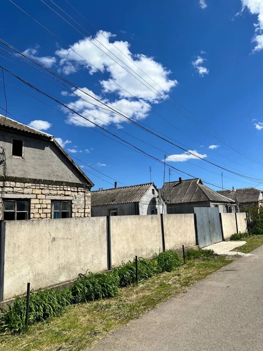 Будинок, Причорноморське: світло не вимикають, піч на дровах, гараж - фото 2