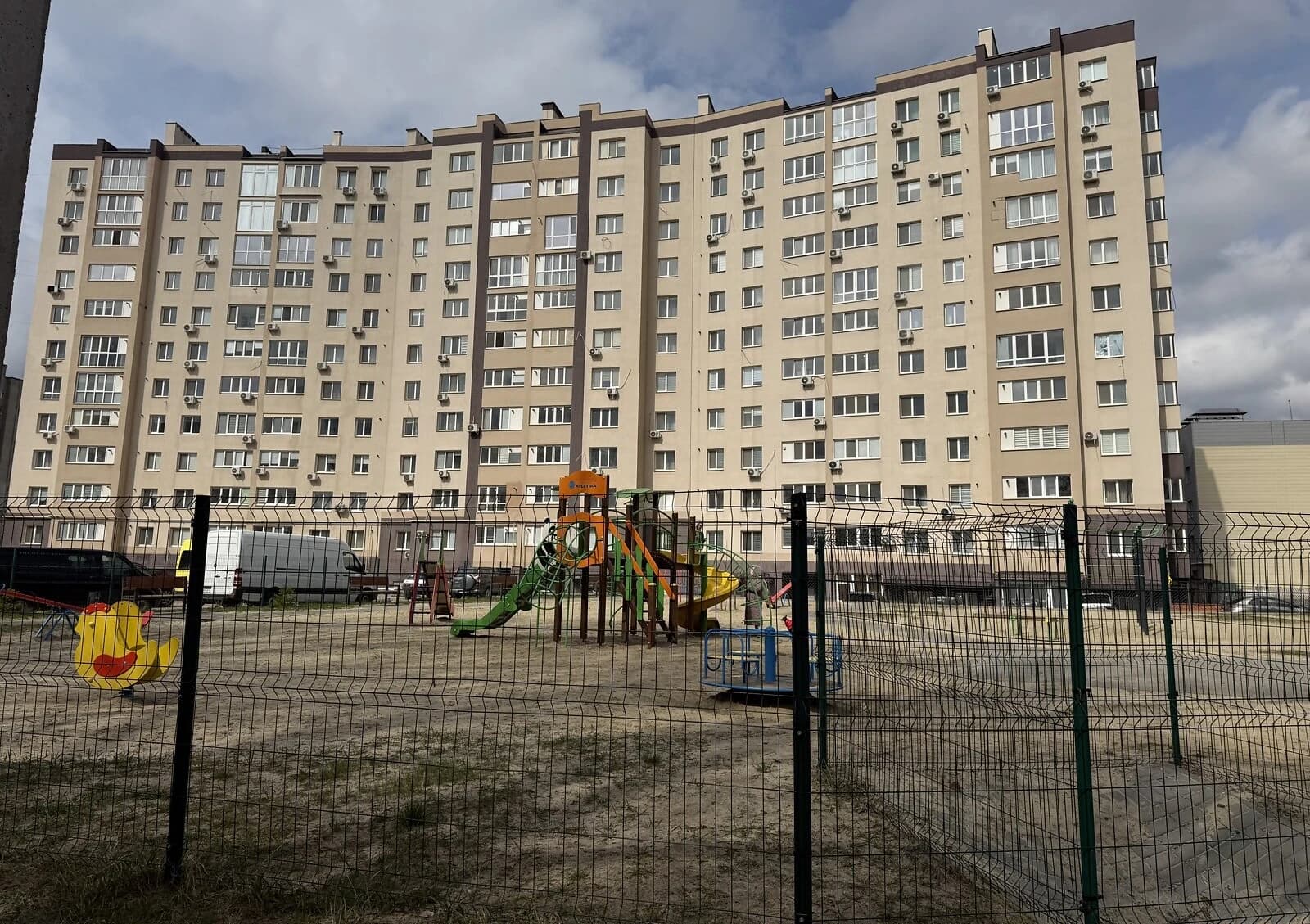 1-кімнатна квартира, 9-й мікрорайон: укриття, вода й опалення без світла - фото 3