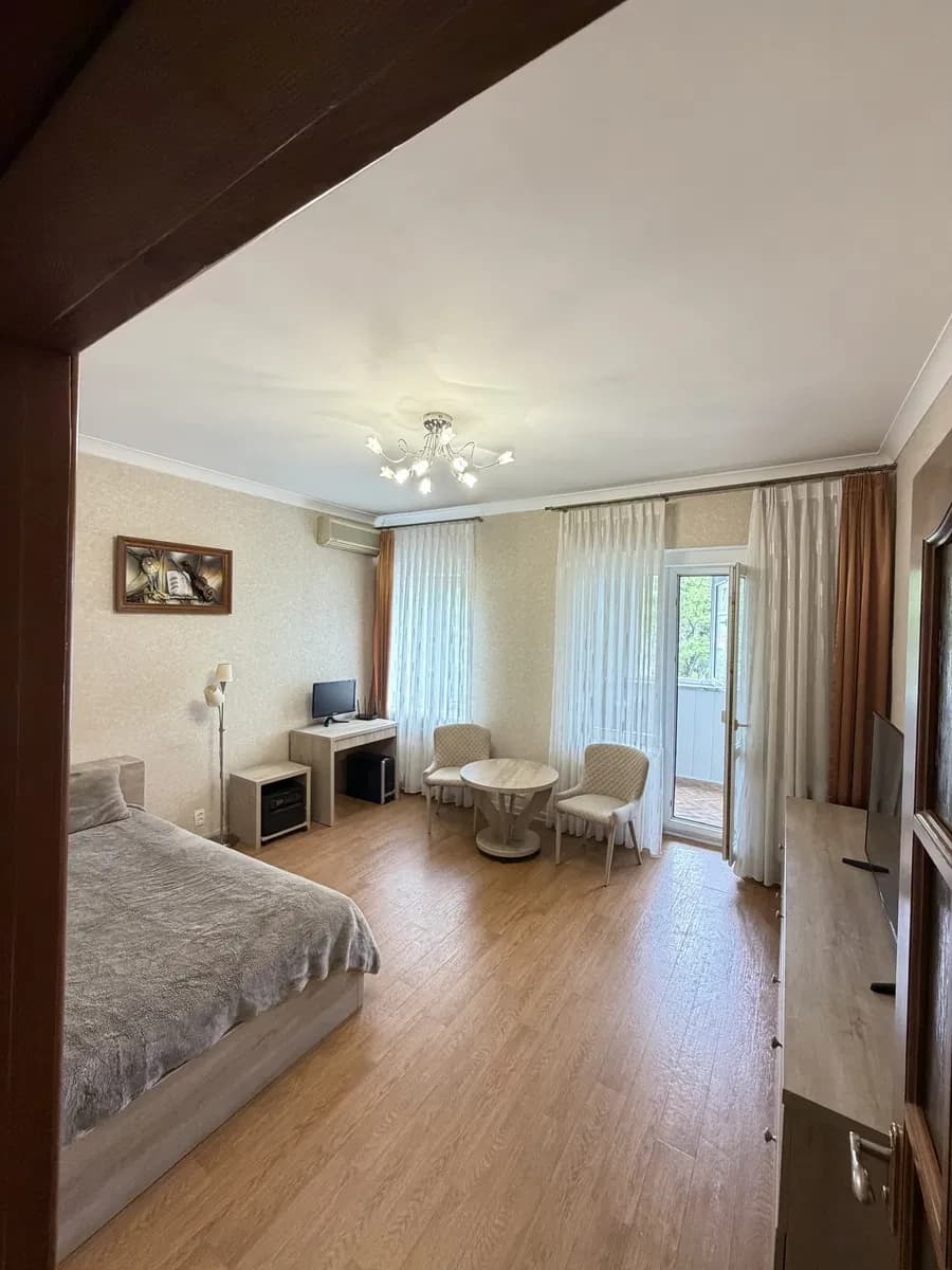 2-кімнатна квартира, Приморський: новий ремонт, меблі й техніка - фото 1