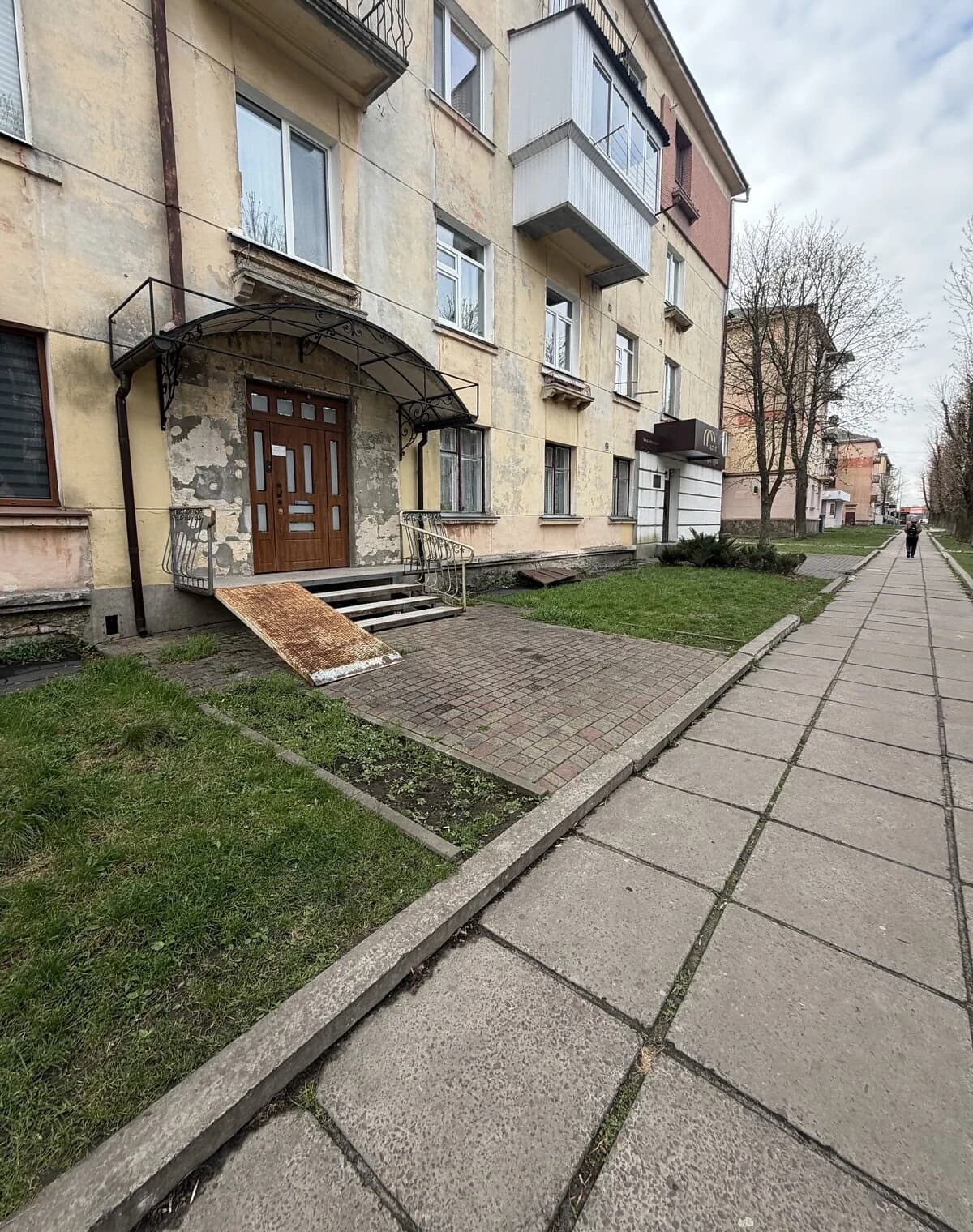 Приміщення, Червоноград (Шептицький): під салон краси, сигналізація - фото 2