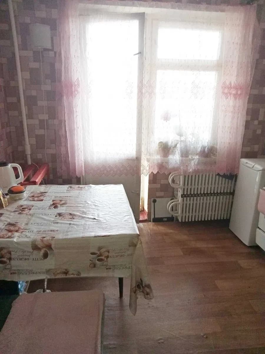2-кімнатна квартира, Шевченківський: 3 балкони, вид на місто та центр - фото 4