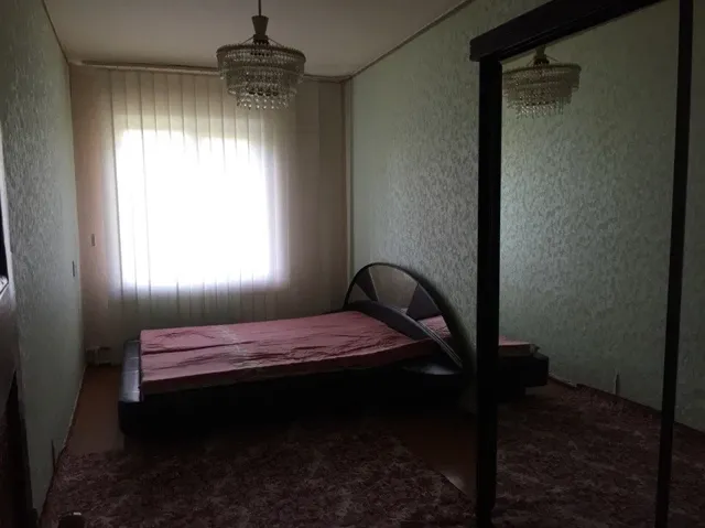 2-кімнатна квартира, Полтава: косметичний ремонт, кондиціонер