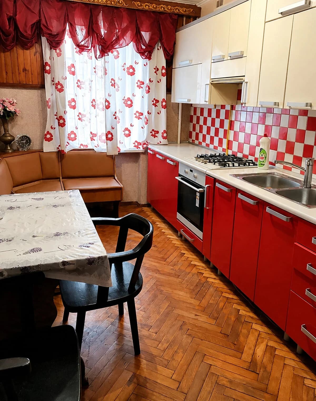 4-кімнатна квартира, Батальна: євроремонт, торг можливий - фото 1