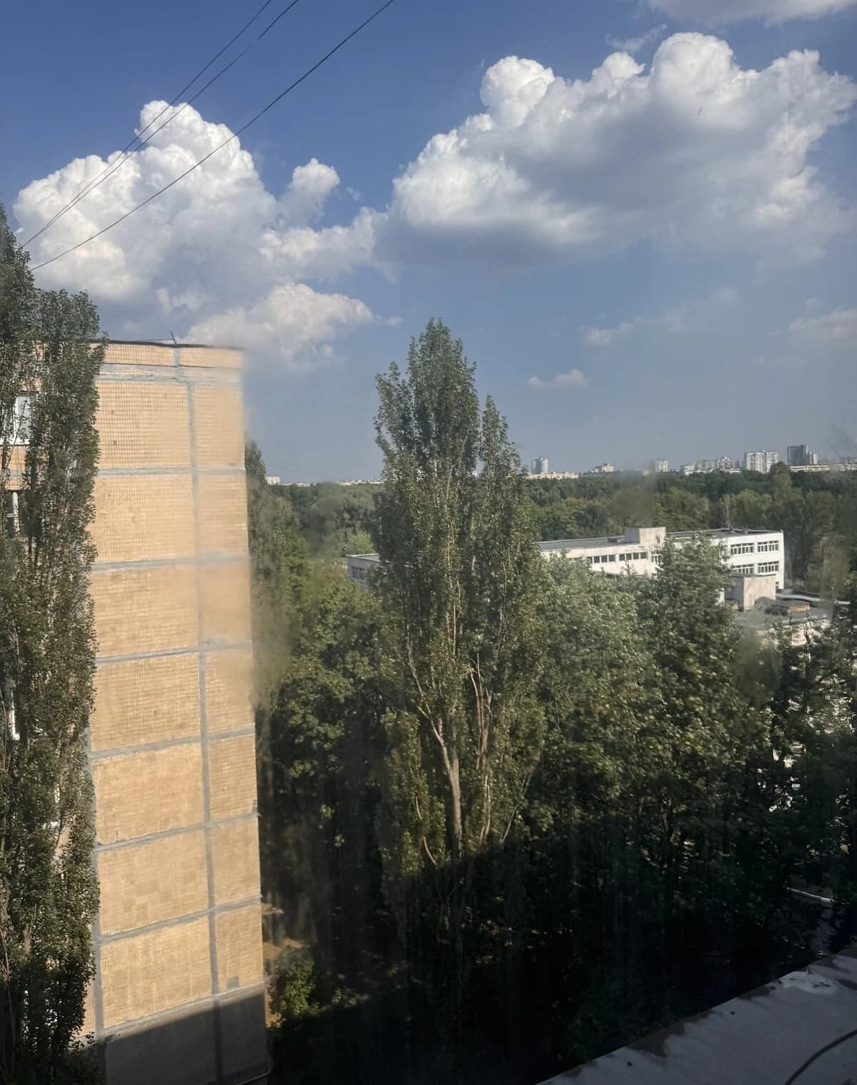 1-кімнатна квартира, Воскресенка: цегляні стіни, бойлер - фото 4
