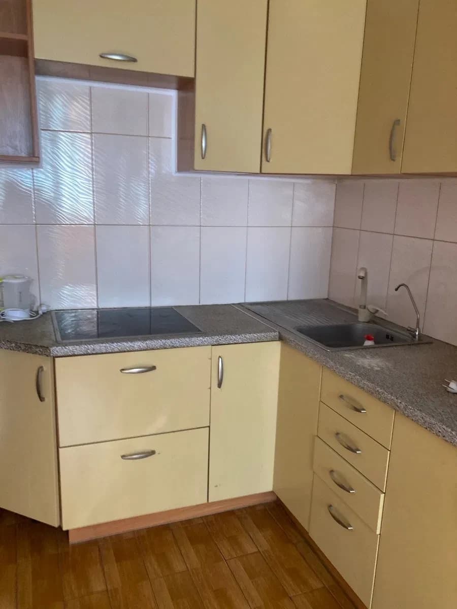 2-кімнатна квартира, Дарницький: якісний ремонт, два балкони - фото 1