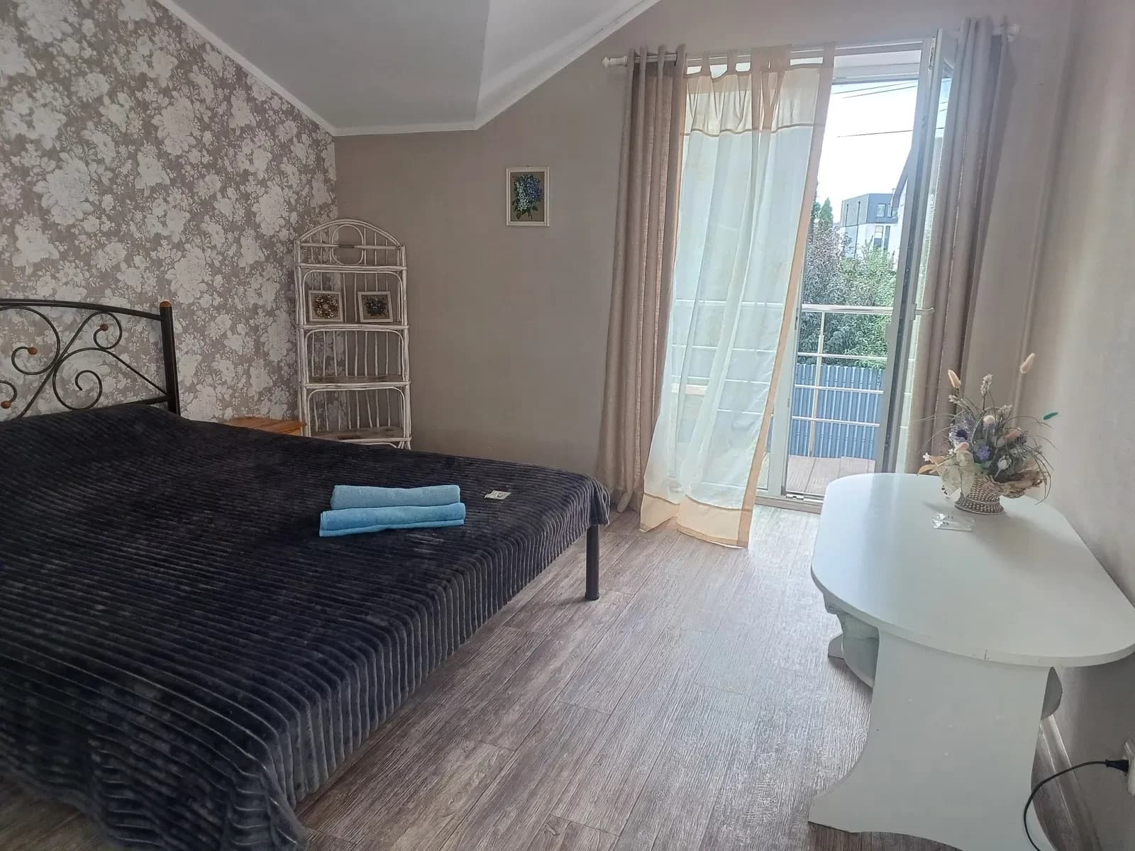 Таунхаус, Дарницький: 5 спалень, тераса, метро Осокорки 500 м - фото 1