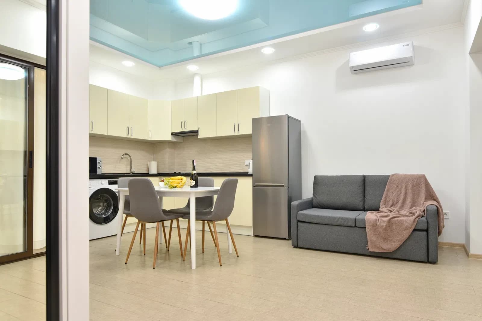 1-кімнатна квартира у ЖК Магніт: 50 м до моря, євроремонт - фото 3