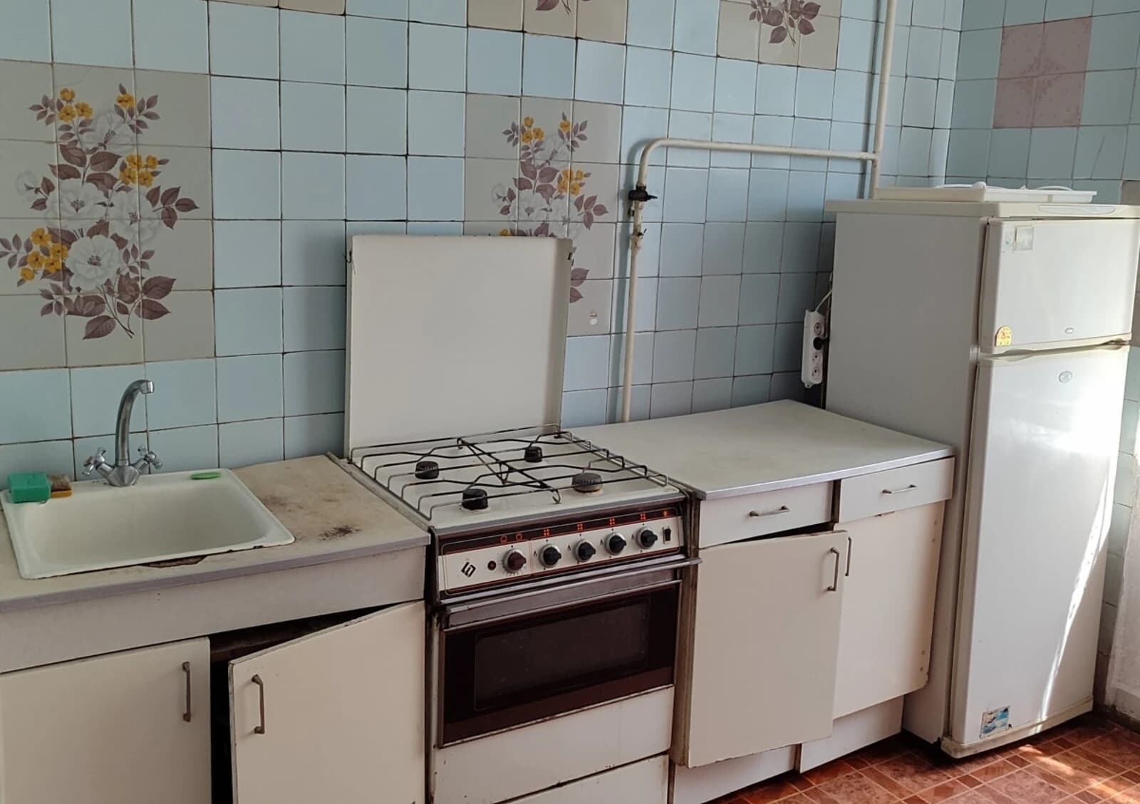 2-кімнатна квартира, Військове Містечко: вода й опалення без світла - фото 4