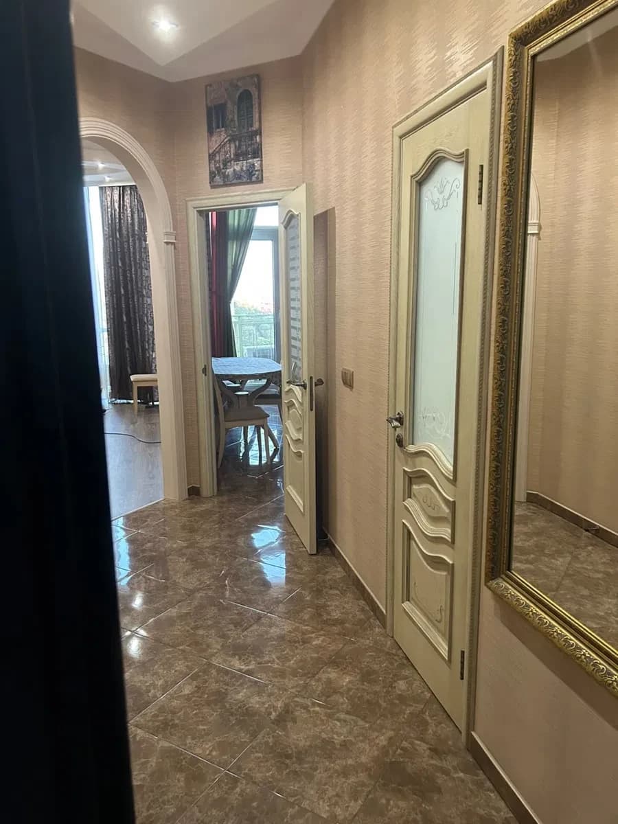 1-кімнатна квартира у ЖК 3 Жемчужина: генератор, укриття, гардеробна - фото 3