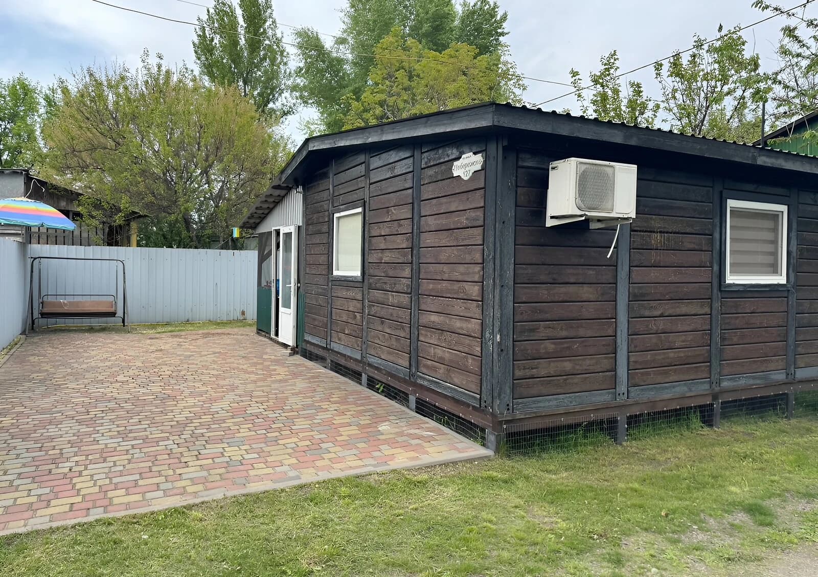 Будинок, 700-річчя: зруб, 1 сотка, торг
