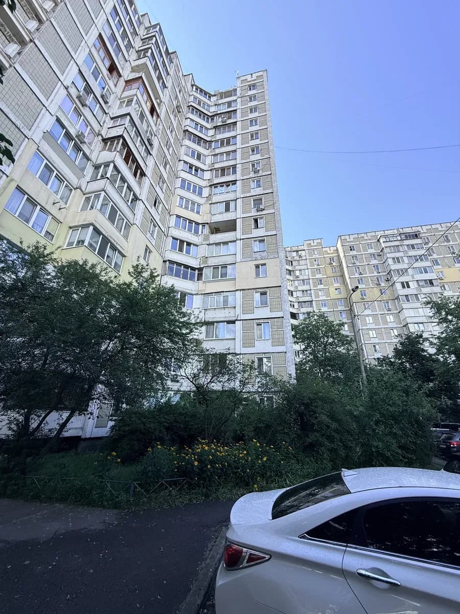 3-кімнатна квартира, Дарницький: метро Харківська 20 хв пішки, обмін - фото 3