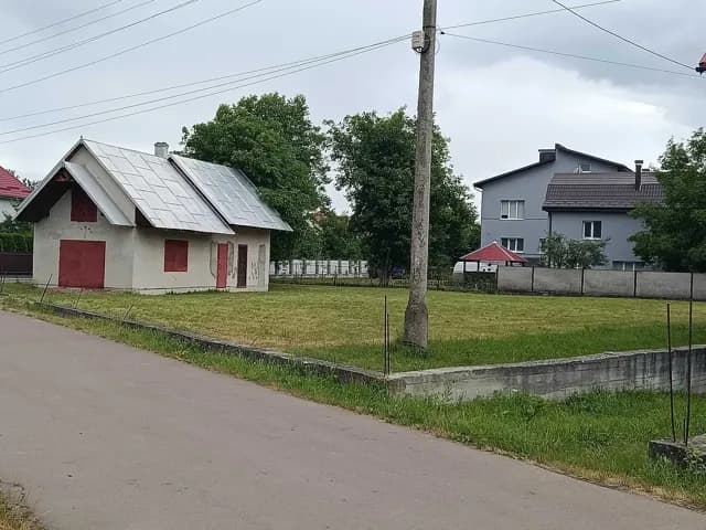 Ділянка 12 соток, Калуш: приміщення 65 м², центр міста - фото 3