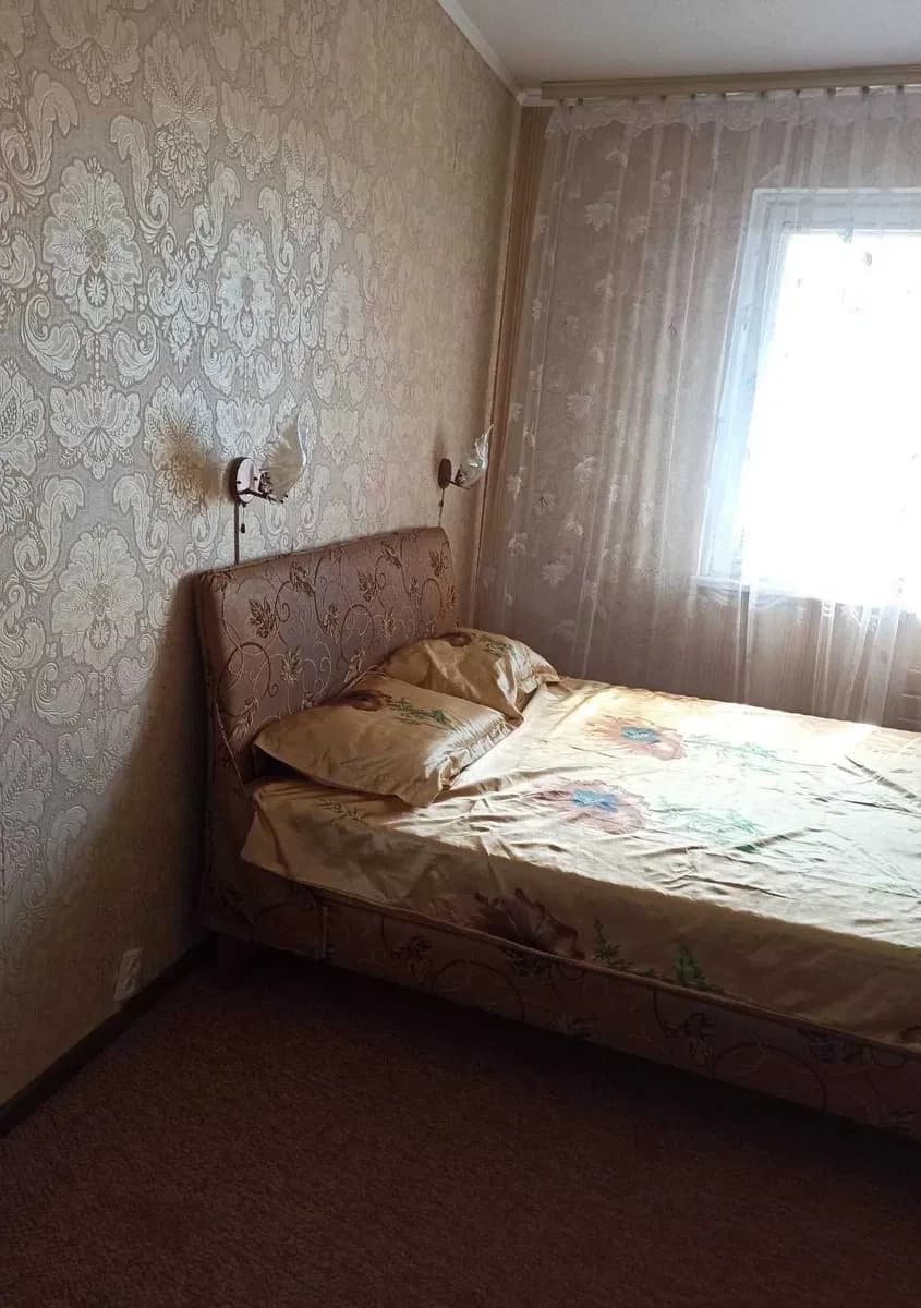 2-кімнатна квартира, Деснянський: дві великі лоджії, косметичний ремонт - фото 1