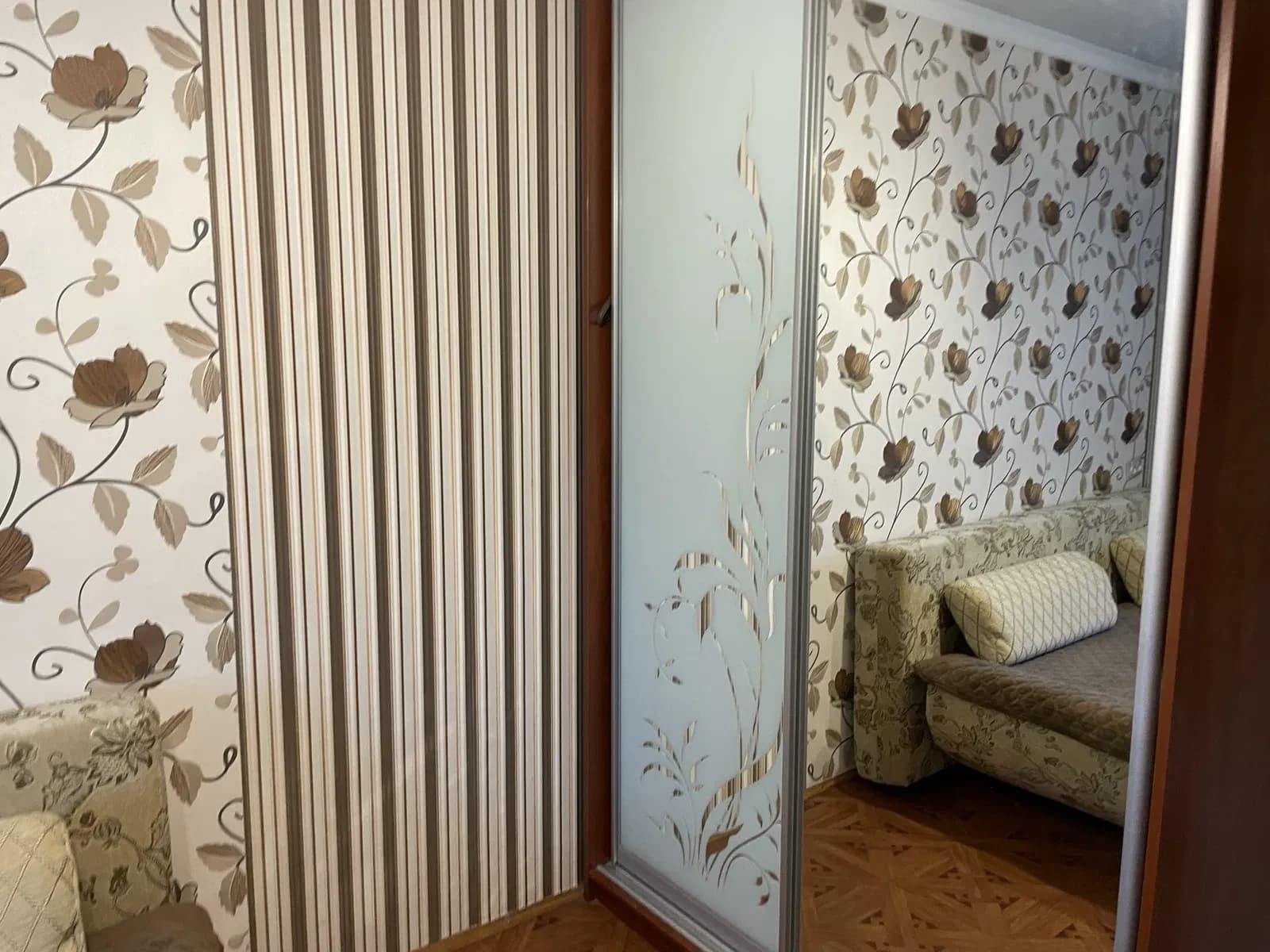 2-кімнатна квартира, Новокодацький: косметичний ремонт, меблі та техніка - фото 4
