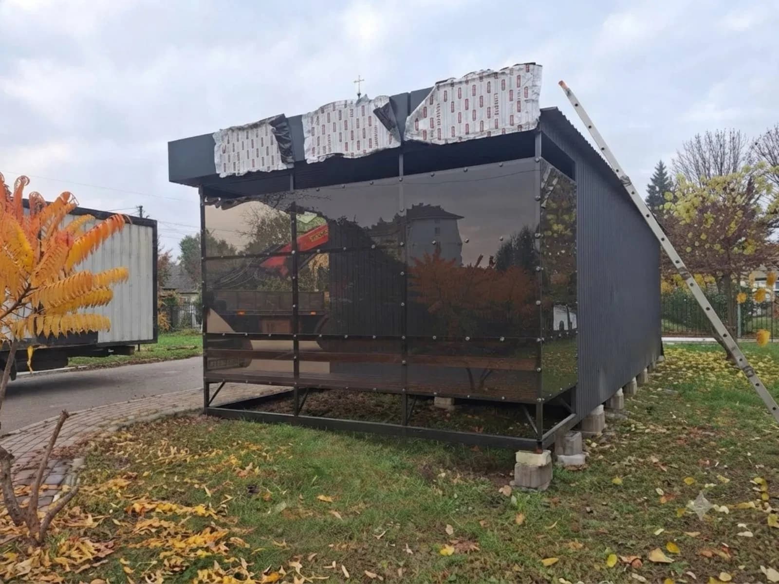 Маф, Деснянський: зупинковий комплекс, ролети, 30 м - фото 4
