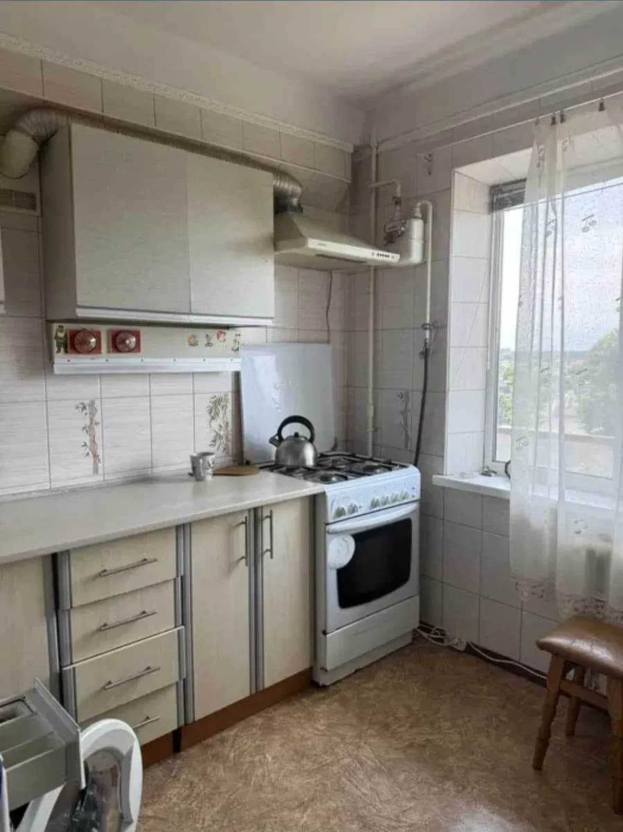 2-кімнатна квартира, Боярка: центр, балкон по периметру, обмін - фото 2